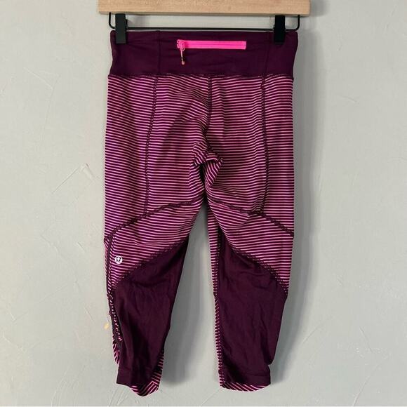 Lululemon Crop Leggings 4 - Picture 3 of 7